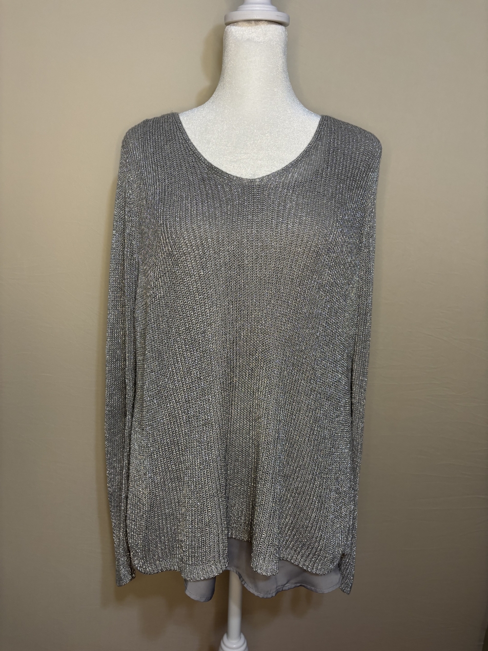 Chico's Silver Metallic Shimmer V-Neck Sweater with Chiffon Layered Hem Sz M